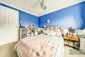 Photo 13- click for photo gallery